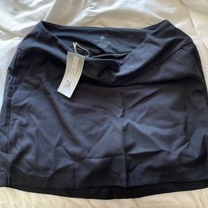 NWT adidas golf skirt size M with under shorts